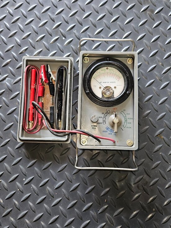 BARNETT Other - Vintage U.S. Military Multimeter – AN/URM-105C  -V.O.M UNTESTED  {#827-1}